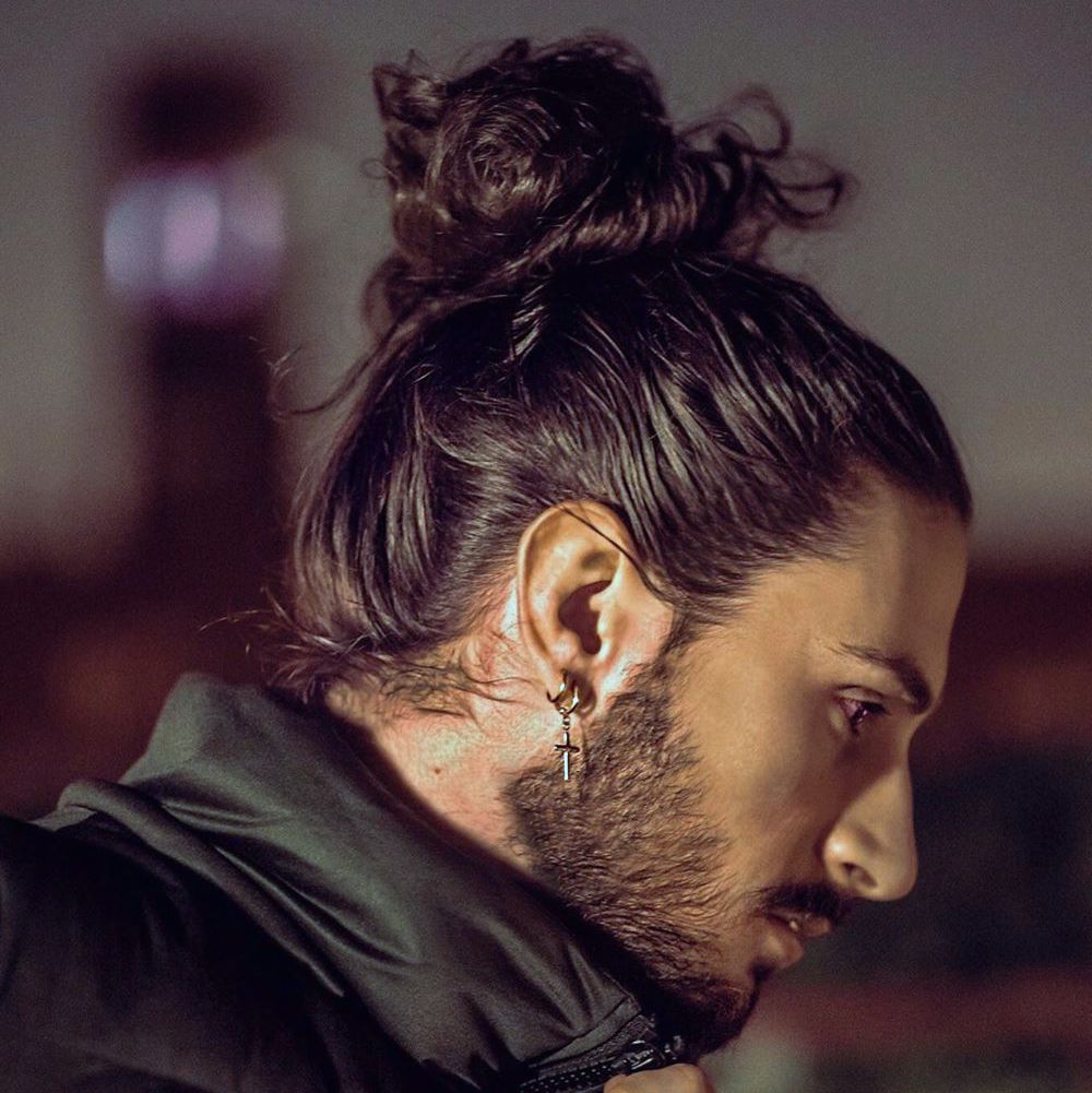 Man bun hairstyle for men