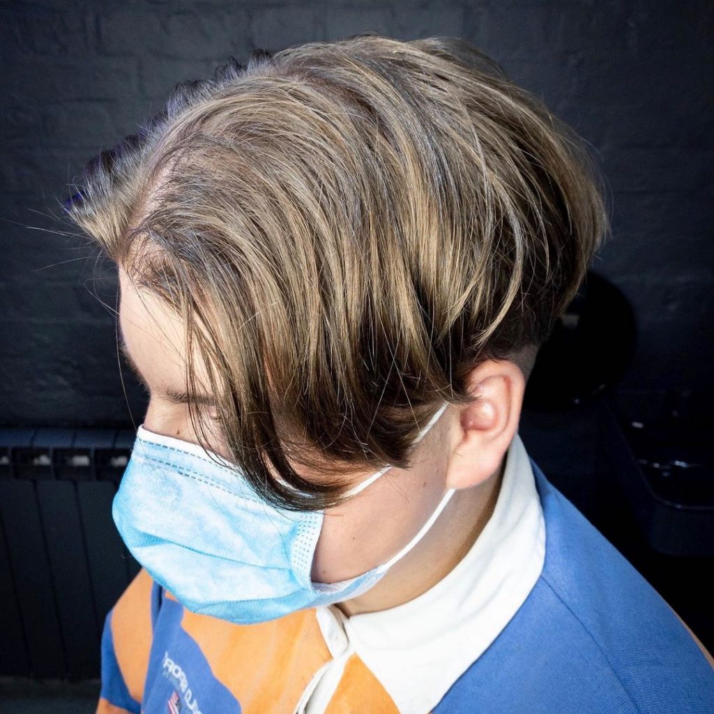 90s curtain haircut Leo DiCaprio