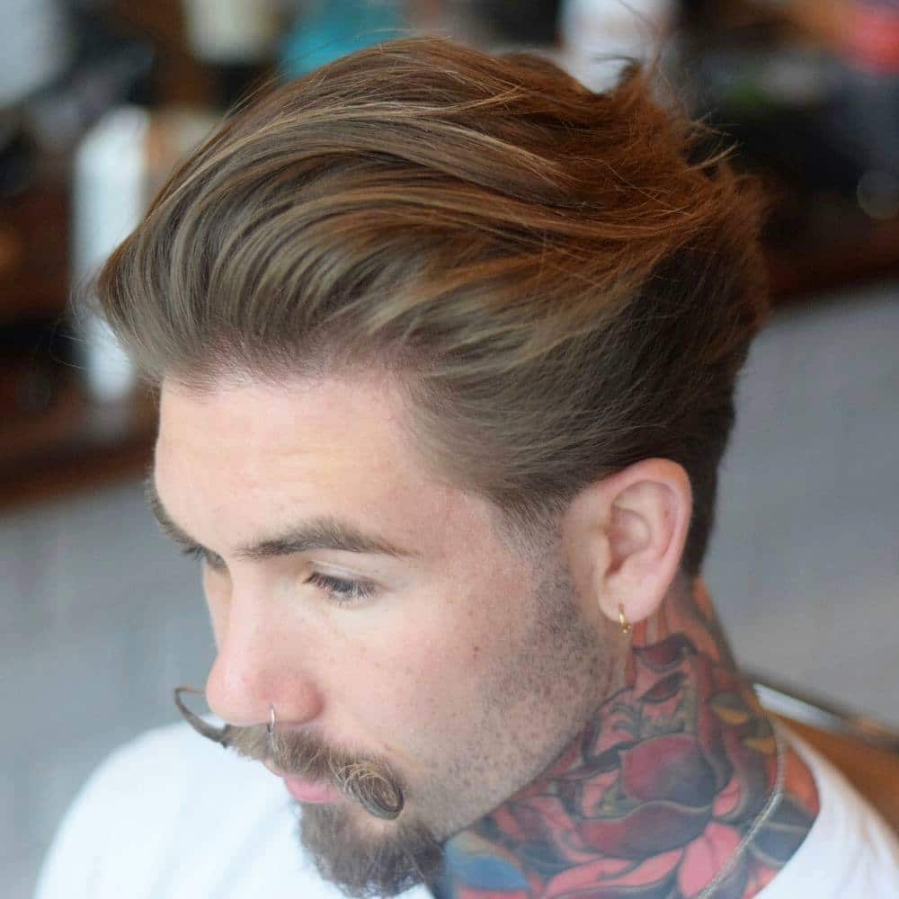 Men's medium length flow haircut 