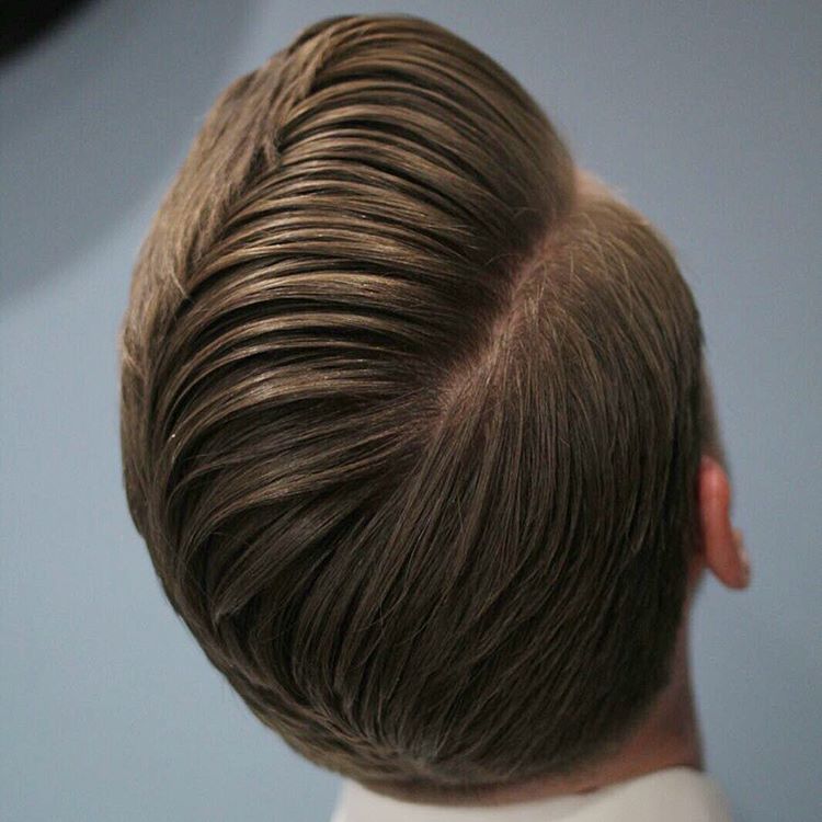 Side part mens hairstyle